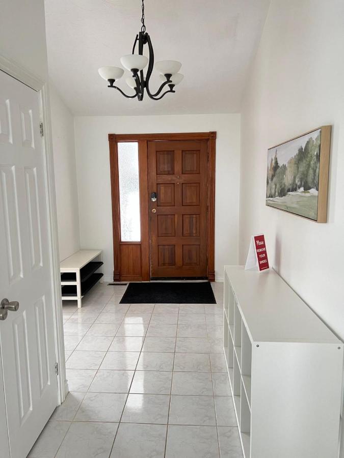 Letitia Heights !E Spacious And Quiet Private Bedroom With Private Bathroom Barrie Exterior foto